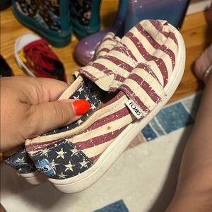 TOMS Kids Patriotic Stripe Sneakers - Red, White, and Blue